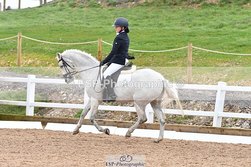 240121A-105017-00483 - Cls 5 Novice 37A