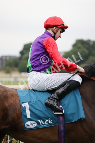 yr22072022r6-2 - Race 6 7.50pm Gallop Racing Stakes