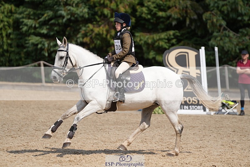 250824A-142443-38335 - 2130-Holly.Haworth-Twilight.Dancer