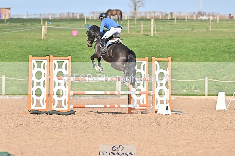 250326-142559-01148 - Cls 6 Foxhunter and 1.20m