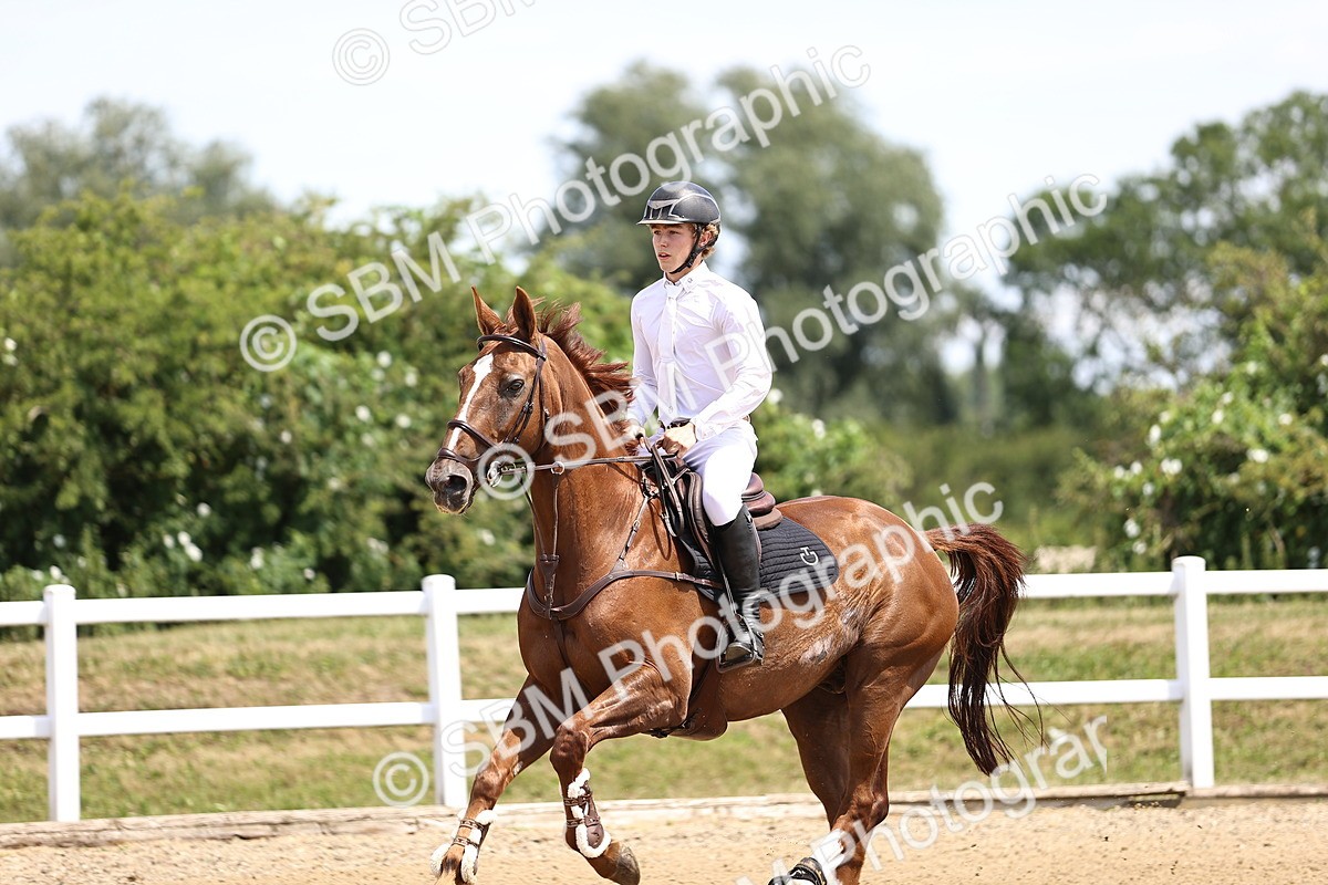 SBM_001208 - Class 16 - GFS Senior Newcomers 1.25m
