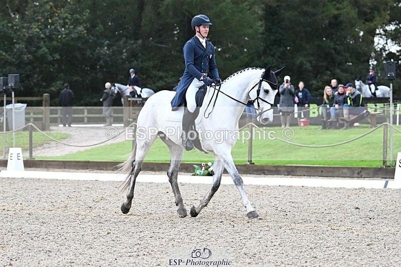 231019-094143-01180 - 027-IE.MR.MCGREGOR-Will.Furlong-DR