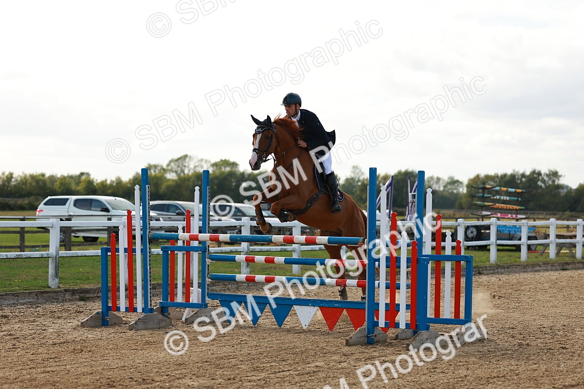 SBM_001883 - Class 5 - Senior Foxhunter - 1.20m