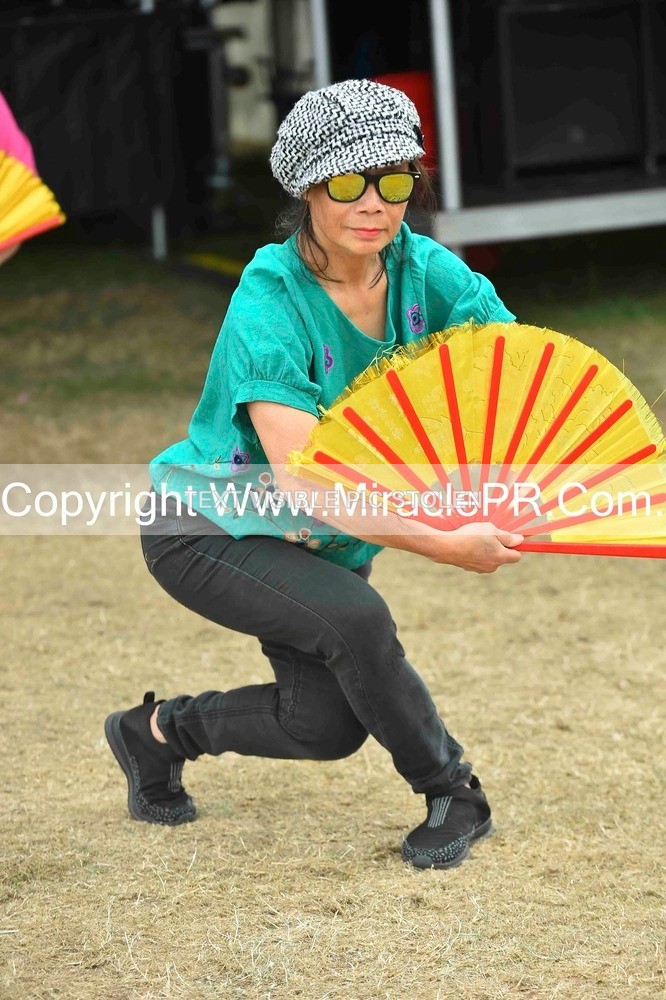SH4_1614 - Tai Chi with Lisa Kay.