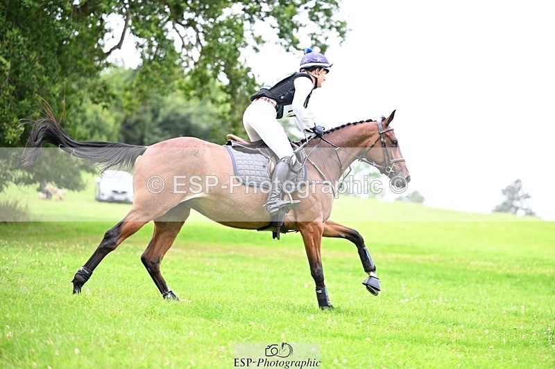 240803-110830-01221 - 135-Valentine_Emsens-CHELLY_BABY_Z