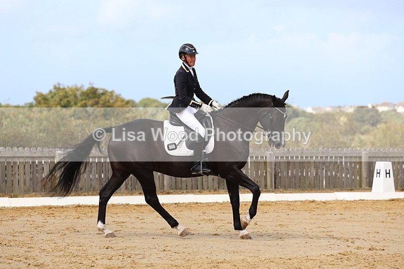 3E7A3852 - Class 8: Novice 6 Section A Championship