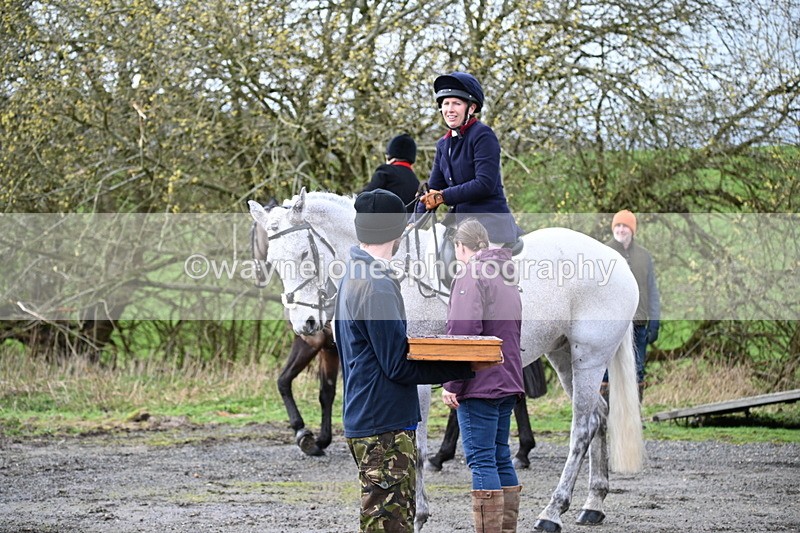 WJ6_8527 - Meet & Line One