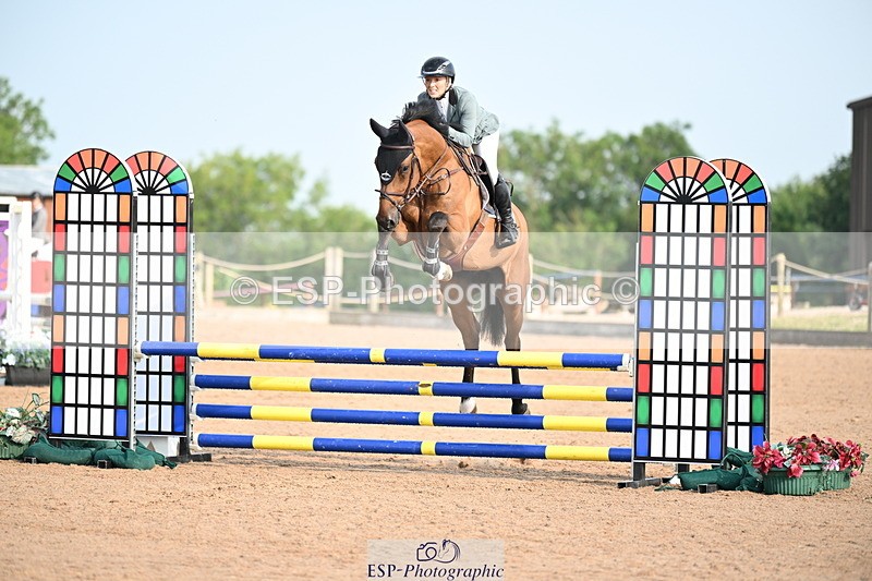 240801A-083747-00811 - Cls 1 British Novice and 90cm Open