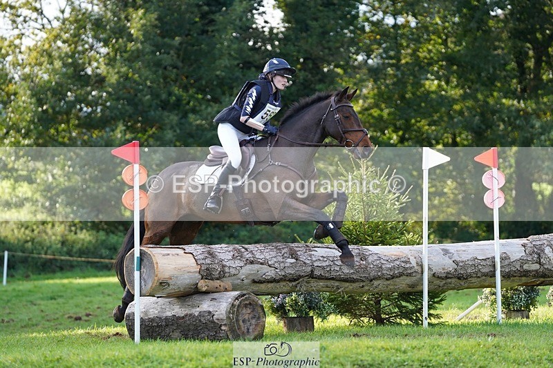 231021-160150-20626 - 552-MONBEG.BY.MAGIC-Xanthe.Baylis-SC+XC