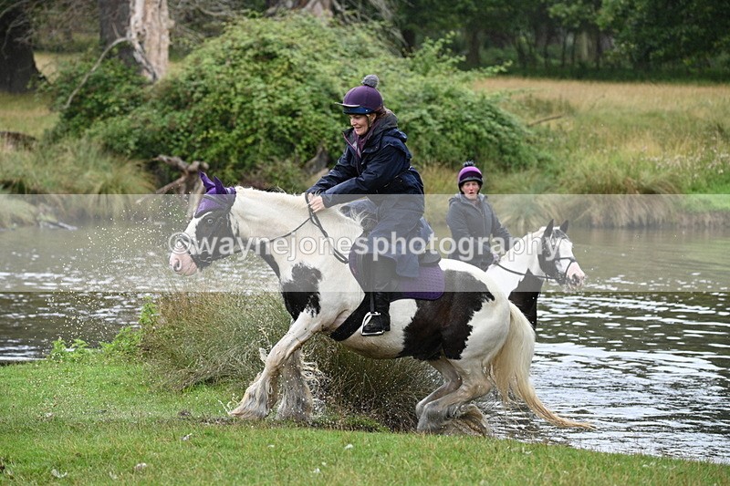 WJ7_9125 - Time at Water 11:53 to 12:23