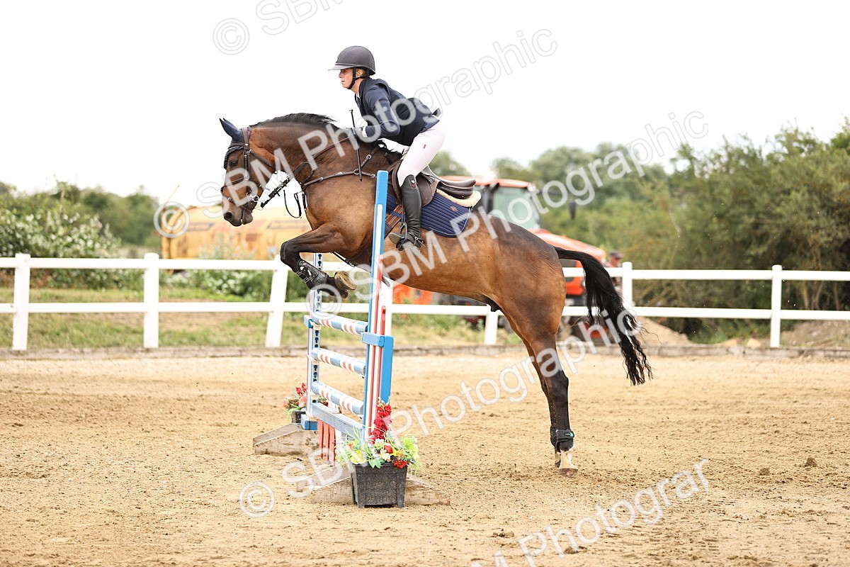 SBM_003116 - Class 21 - Senior Newcomers - 1.10m