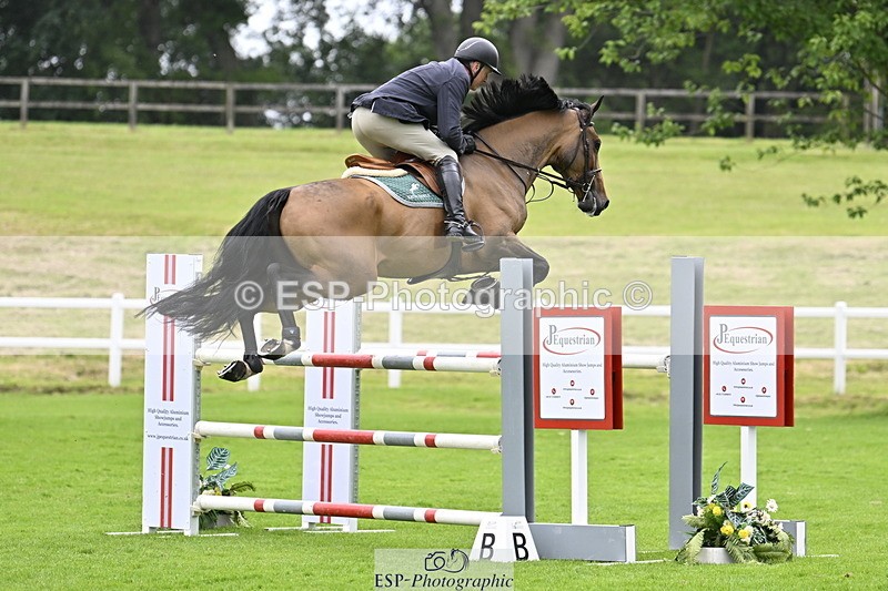 250613A-130416-02052 - Cls 3 Snr Foxhunter