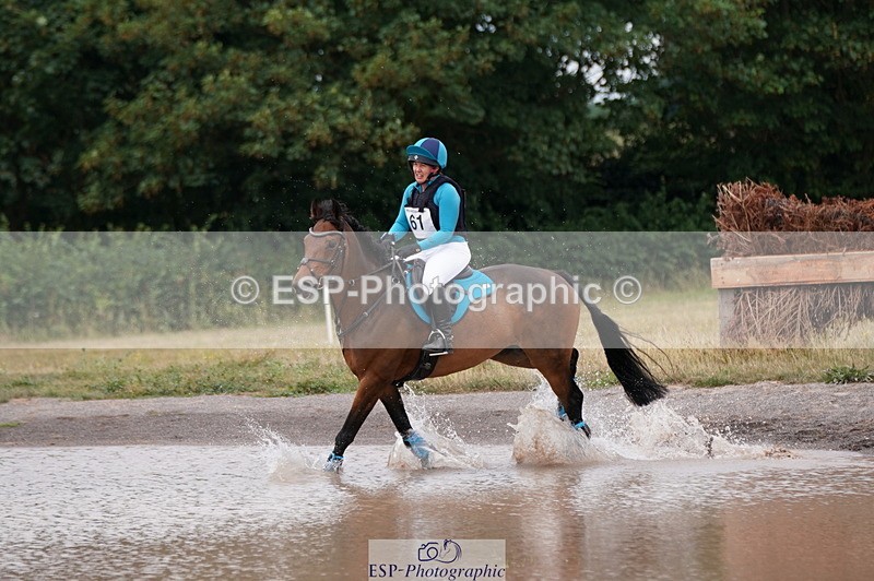 250802A-110822-02110 - B-061-Vicky.Stacey-HIGHDALE.AUTUMN.SUNRISE