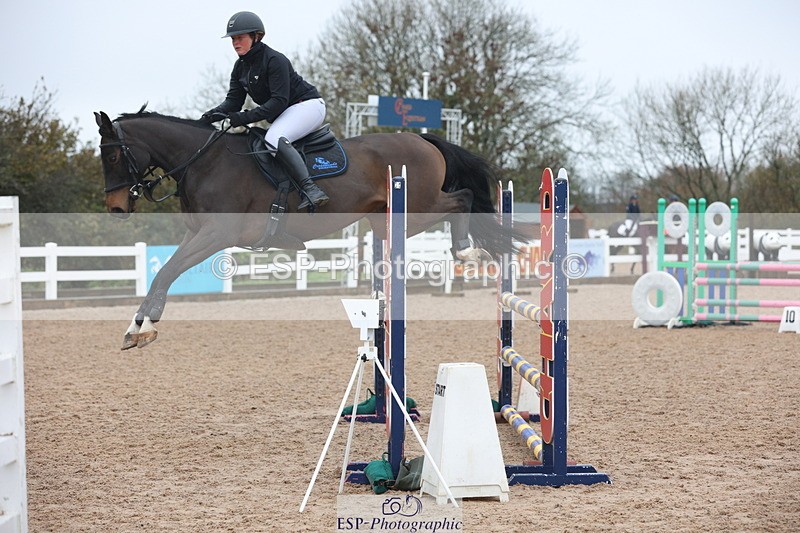 231112A-103904-03384 - Cls 17 Blue Chip Novice Winter Qualifier