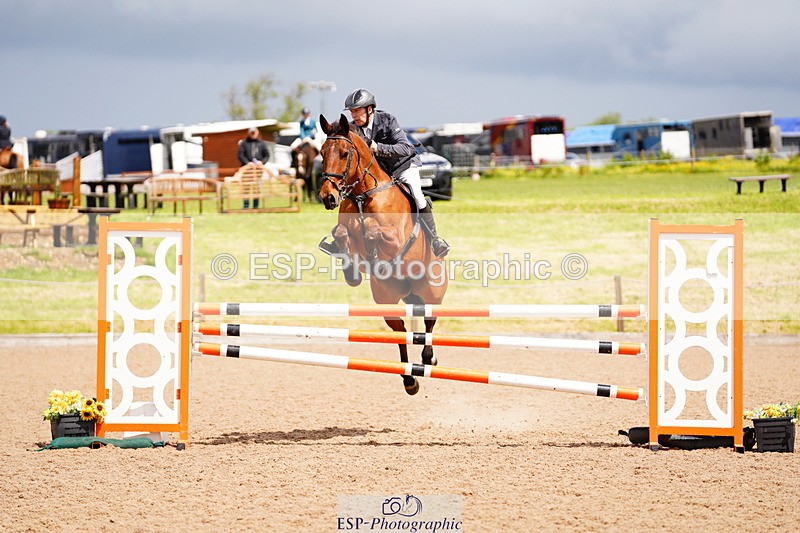 240526A-121936-08031 - Cls 26 Chard Equ 1.05m and 1.10m Grand Prix