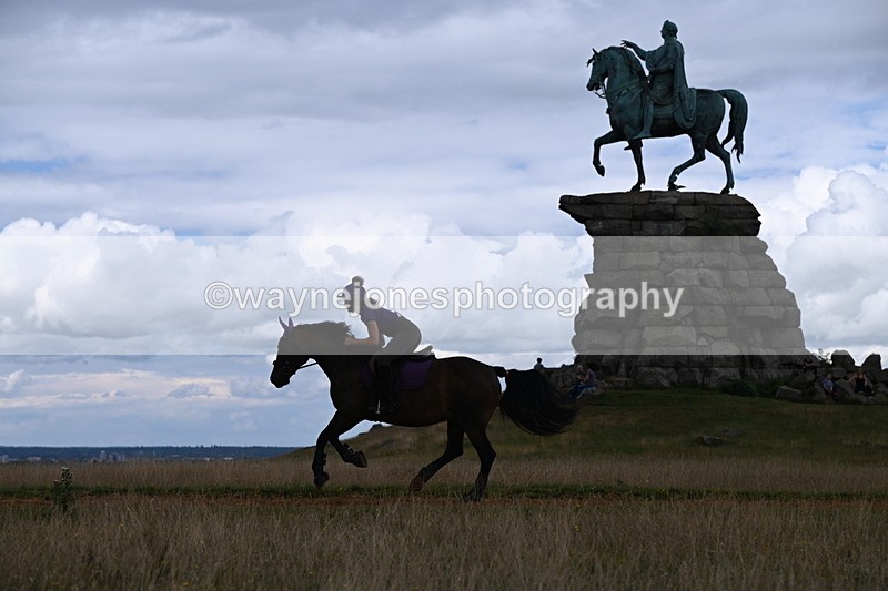 DSC_9455 - Time at Statue 15:11 to 15:58
