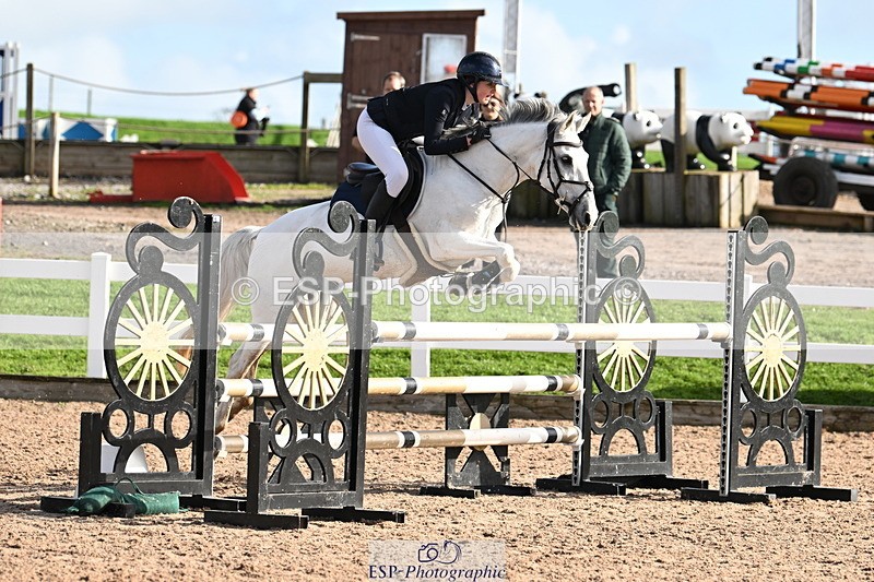 241026A-130016-00948 - SAT Cls 10 Pony Foxhunter and 1.10m Open