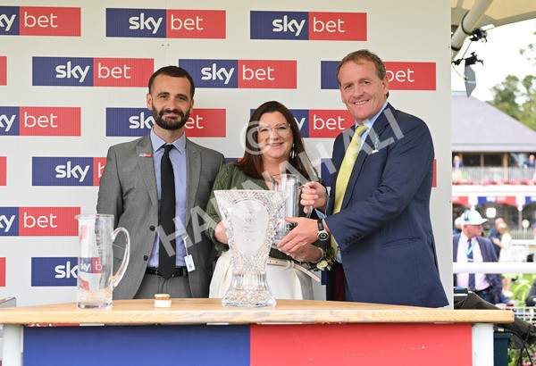 230825-024 King Of Cities - Race 1 1.50pm Sky Bet Strensall Stakes