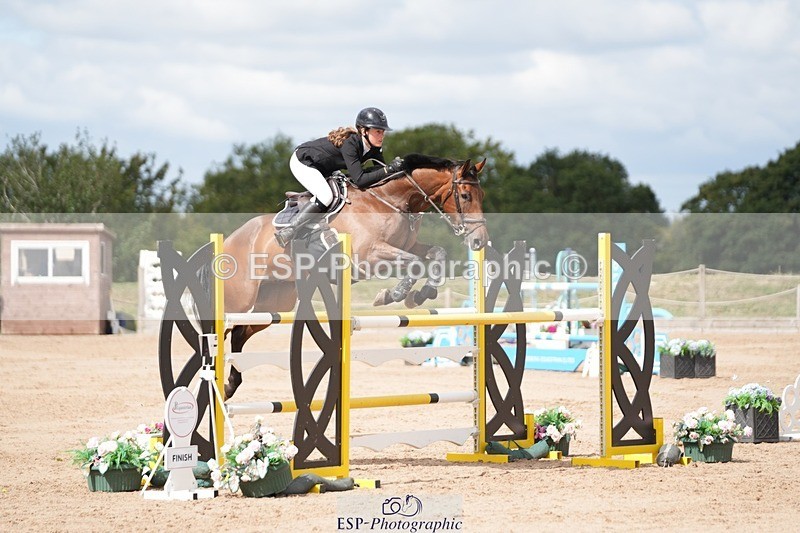 250801-110549-04850 - Cls 14 Snr Fox 1st Rnd