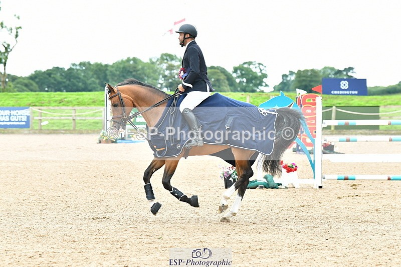 230723A-101152-10789 - Cls 4, 2 Star Small 1.30m