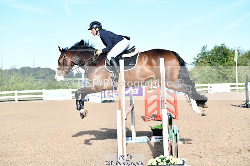 240913A-092713-02932 - Cls 20 Snr British Novice and 90cm Open