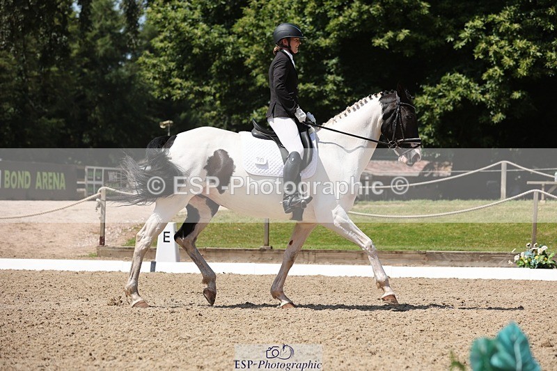 240719-121439-01628 - 123-Michelle_Wallis-Alvescot_Winning_Mood