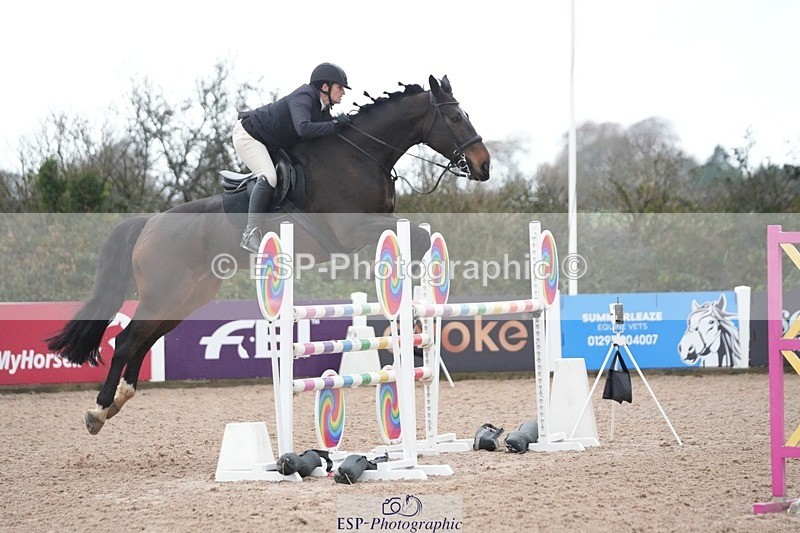 251107-140041-01300 - Cls 6 Foxhunter and 1.20m Open