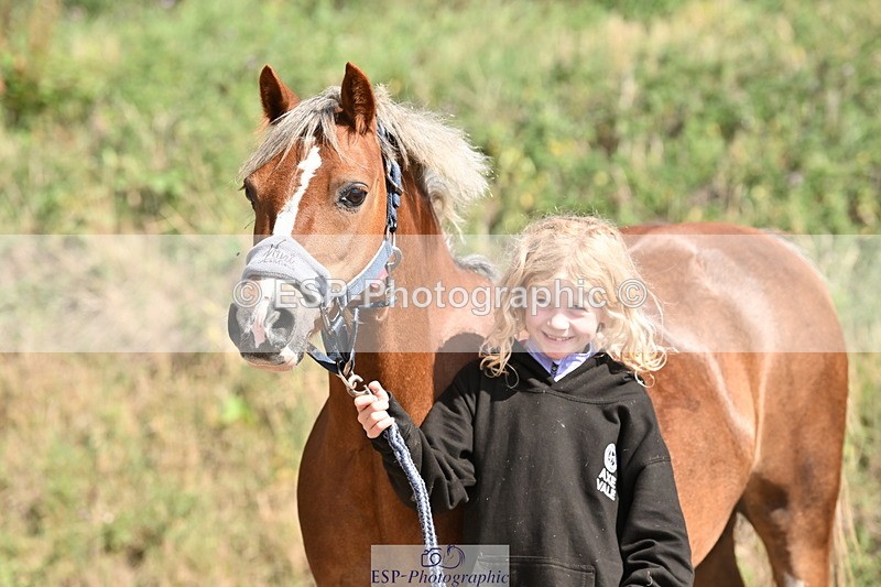 250821B-152301-00698 - Group C - Laraine