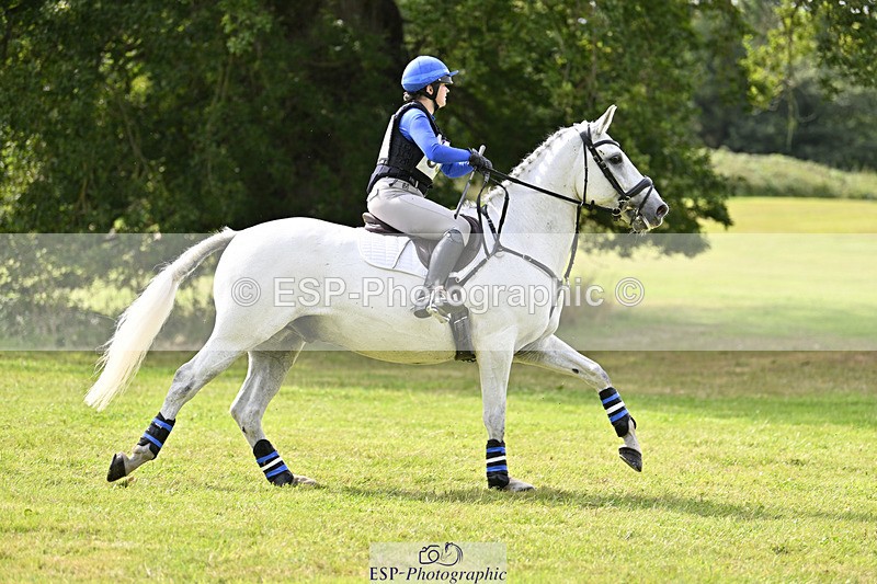 240825X-141657-34776 - 80cm XC 14.30 to 15.30