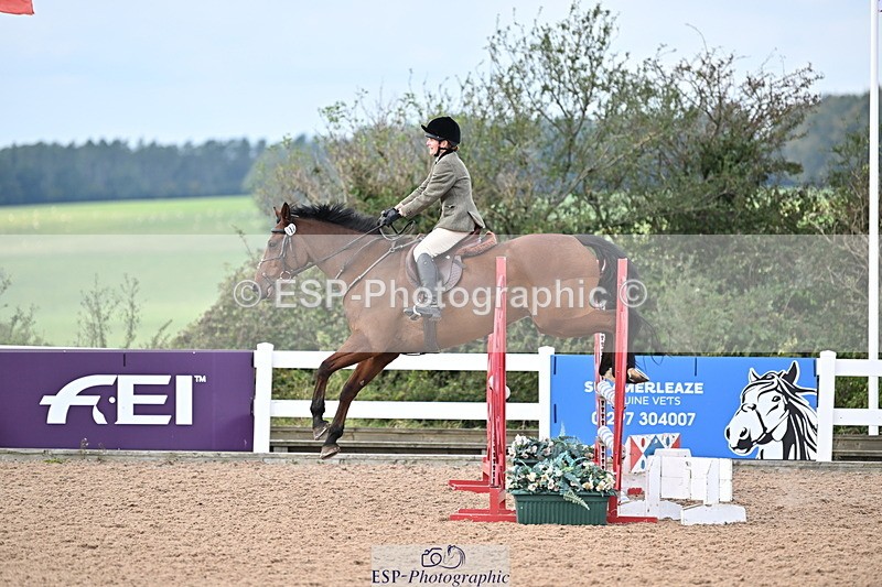 241004A-122510-01810 - Fri 09 95cm Amateur Quals