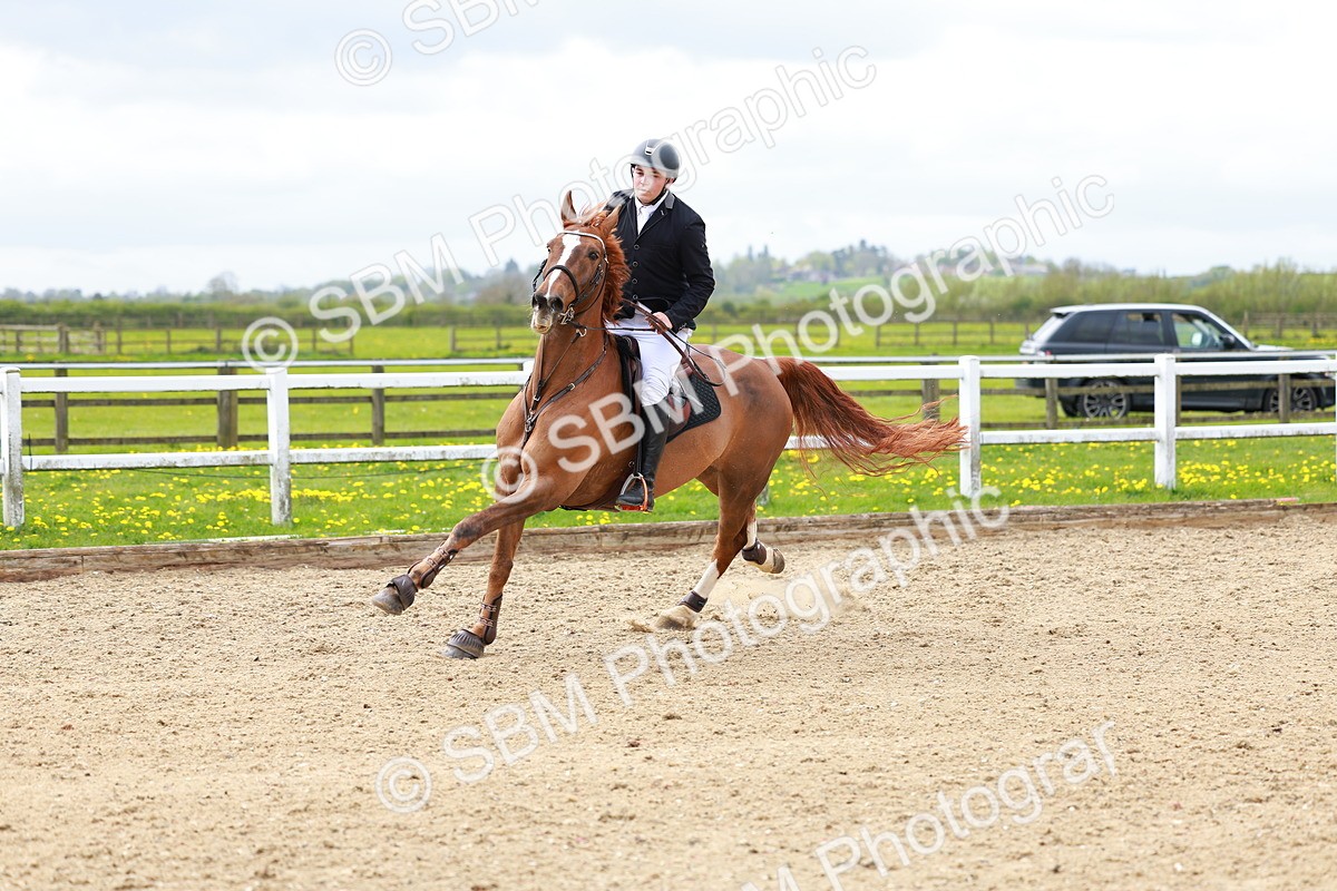 SBM_002486 - Class 10 - Senior Newcomers - 1.10m