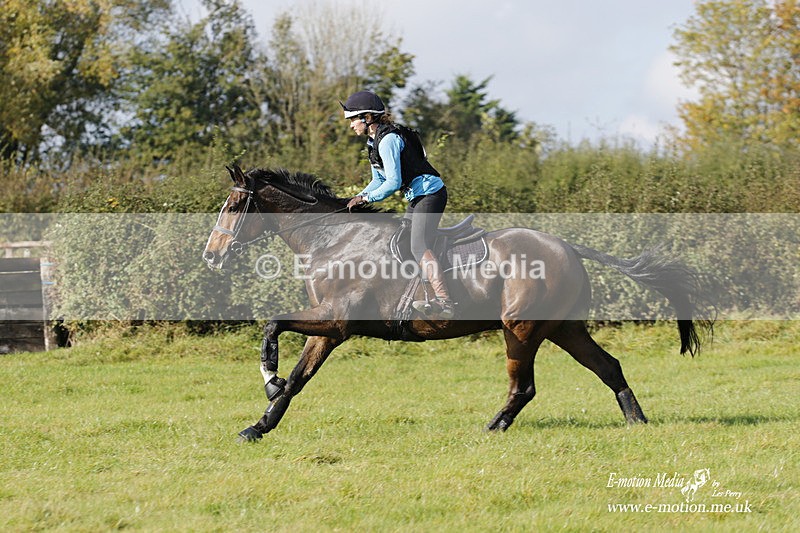  WWHT 171021 3847 - Open (1.00m)  17/10/21