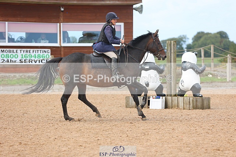 250911-142624-02436 - Cls 5 Chard Snr 90cm Speed Derby