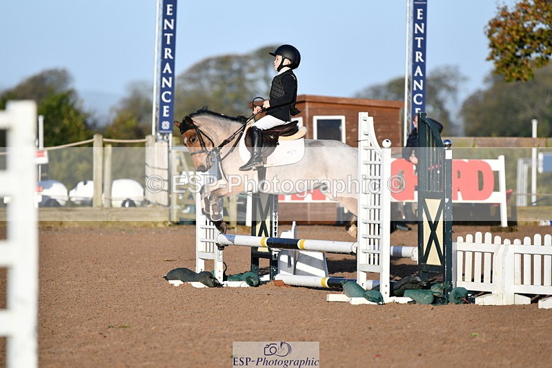 241026A-090343-00358 - SAT Cls 19 Clear Round 50cm