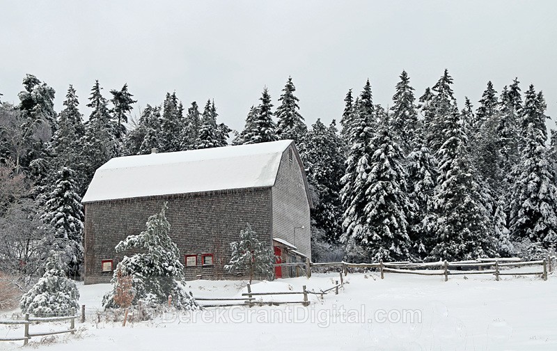 Barn on the Edge - Old Barns & Buildings