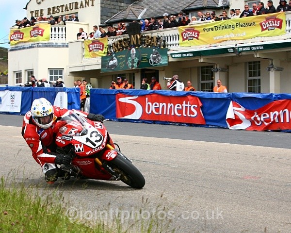  - Senior Race - TT 2010