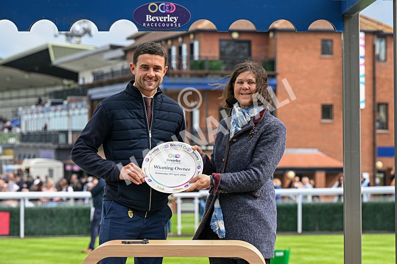 150426-Race 1-Thankfully-4771 - Race 1