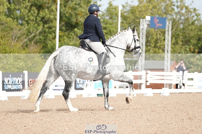 250906-102733-01250 - 029-Emma.DairCastle.Ellis.Esmeralda