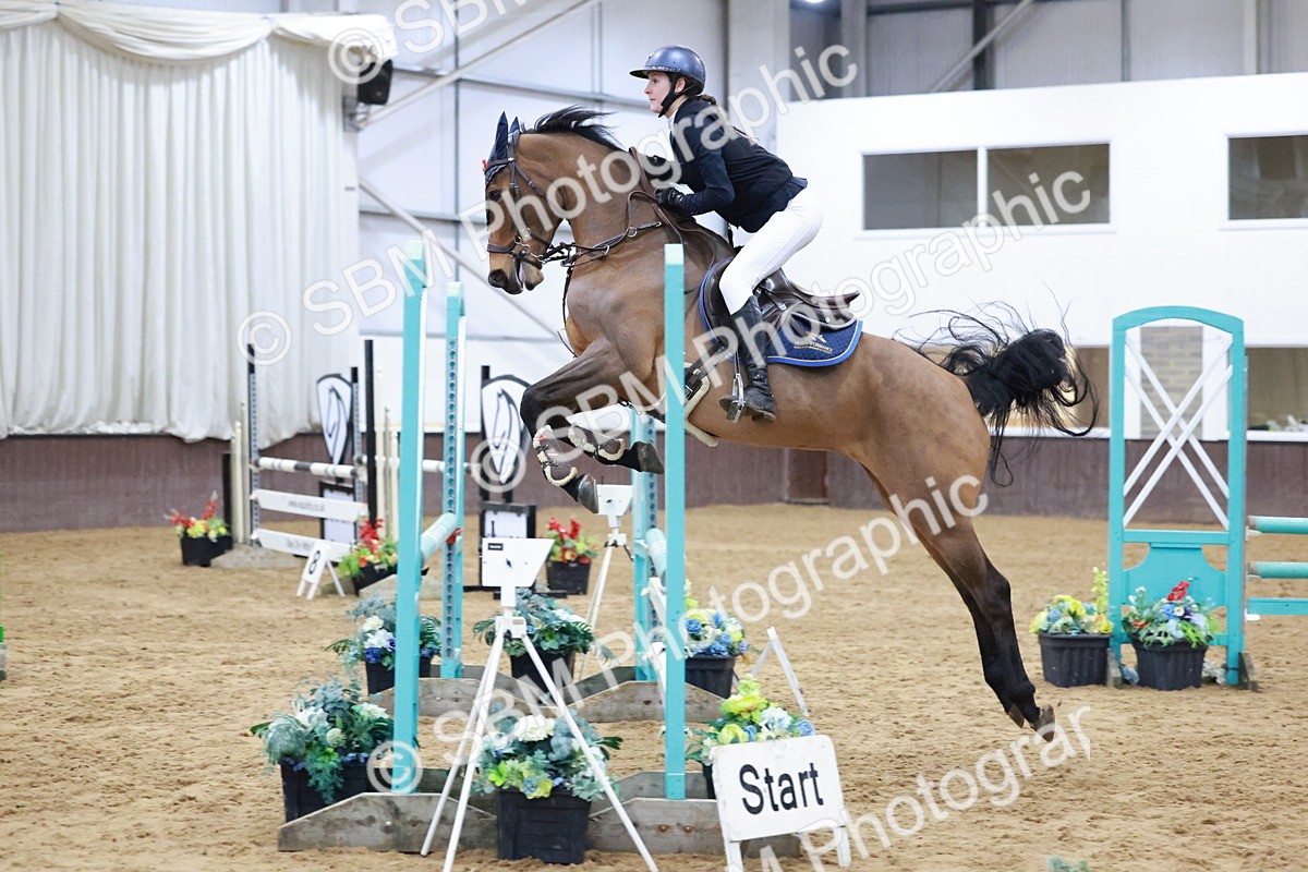 SBM_007522 - Class 24 - Nupafeed Supplements Senior Discovery/ 1m Open