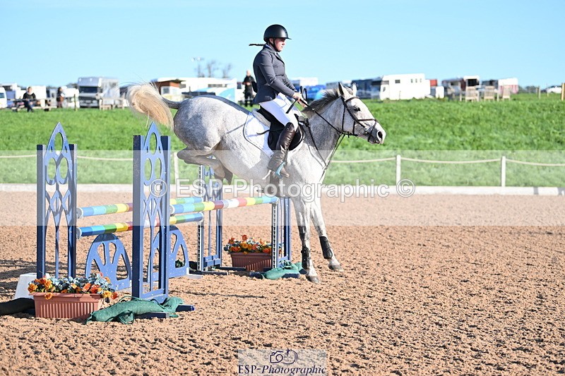 231015A-094617-07043 - Cls 28 Newcomers & 1.10m Open