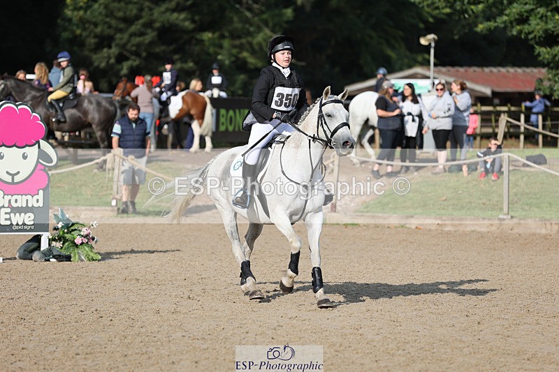 240823X-085043-14276 - 60cm R1 8.30 to 10.00