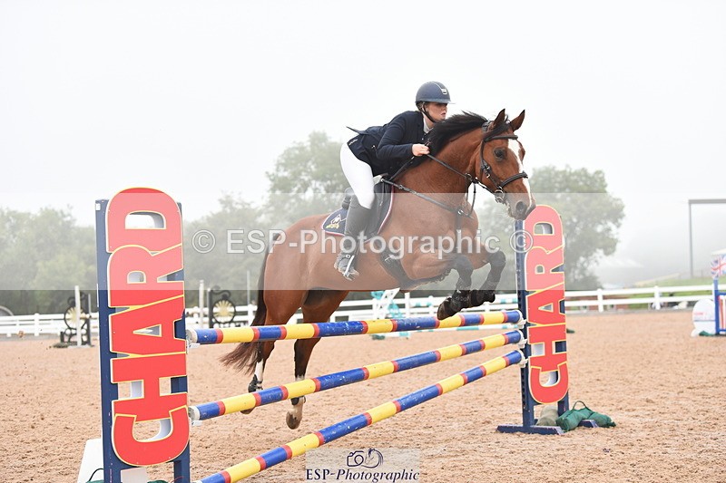 230902A-110834-00522 - Cls 8 1.05m Amateur Quali