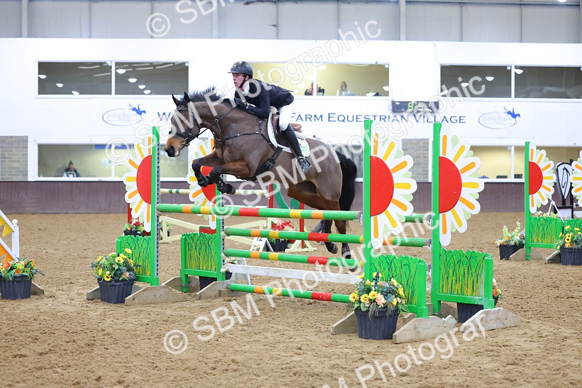 1I0A4805 - Class 9 - Senior Newcomers/ 1.10m Open