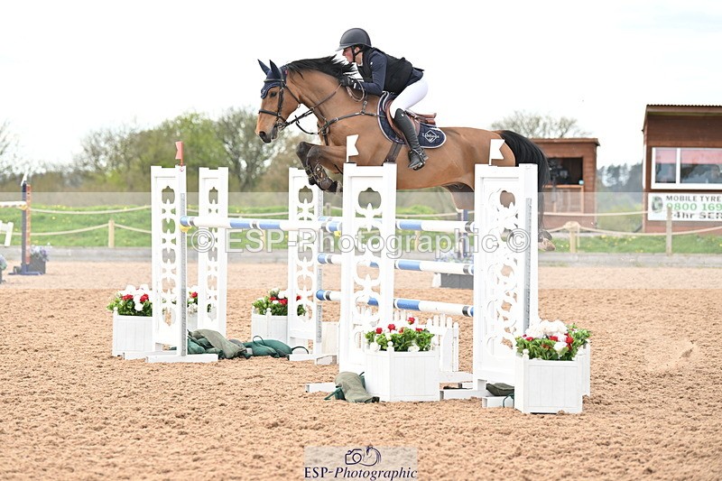 240418A-152902-04718 - Cls 9, 2 Star Big Tour 1.40m