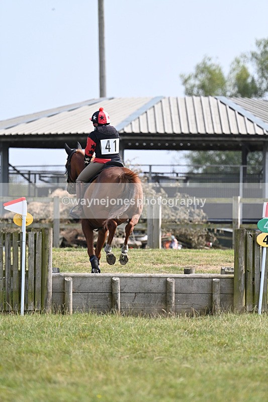 WJ7_7564 - 60cm XC Time 13:54 to 14:20
