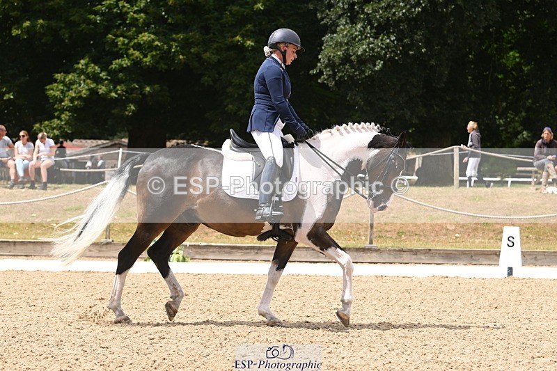 250720A-123604-10378 - 164-Dominique.Kinnaird-Perry-Pallas.Vanquish