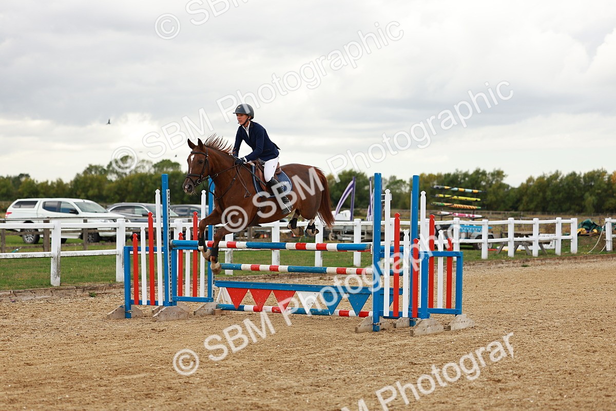 SBM_001420 - Class 4 - Senior Newcomers - 1.10m