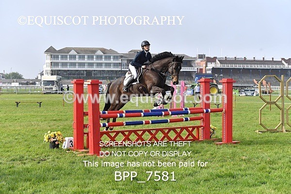 BPP_7581 - CLASS 6 Nisbets Fresh From The Farm & The Golf Inn 1.00m Amateur Championship