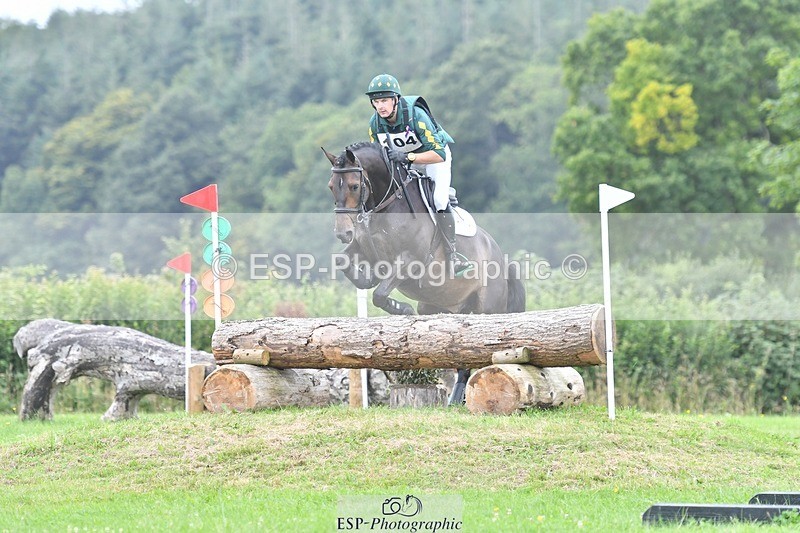 240803-114625-03324 - 104-Ollie_Martin-MIH_HUNTERS_BEAR