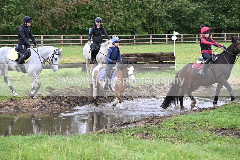 WJ6_6161 - Time at Photographer 12:41 to 13:05